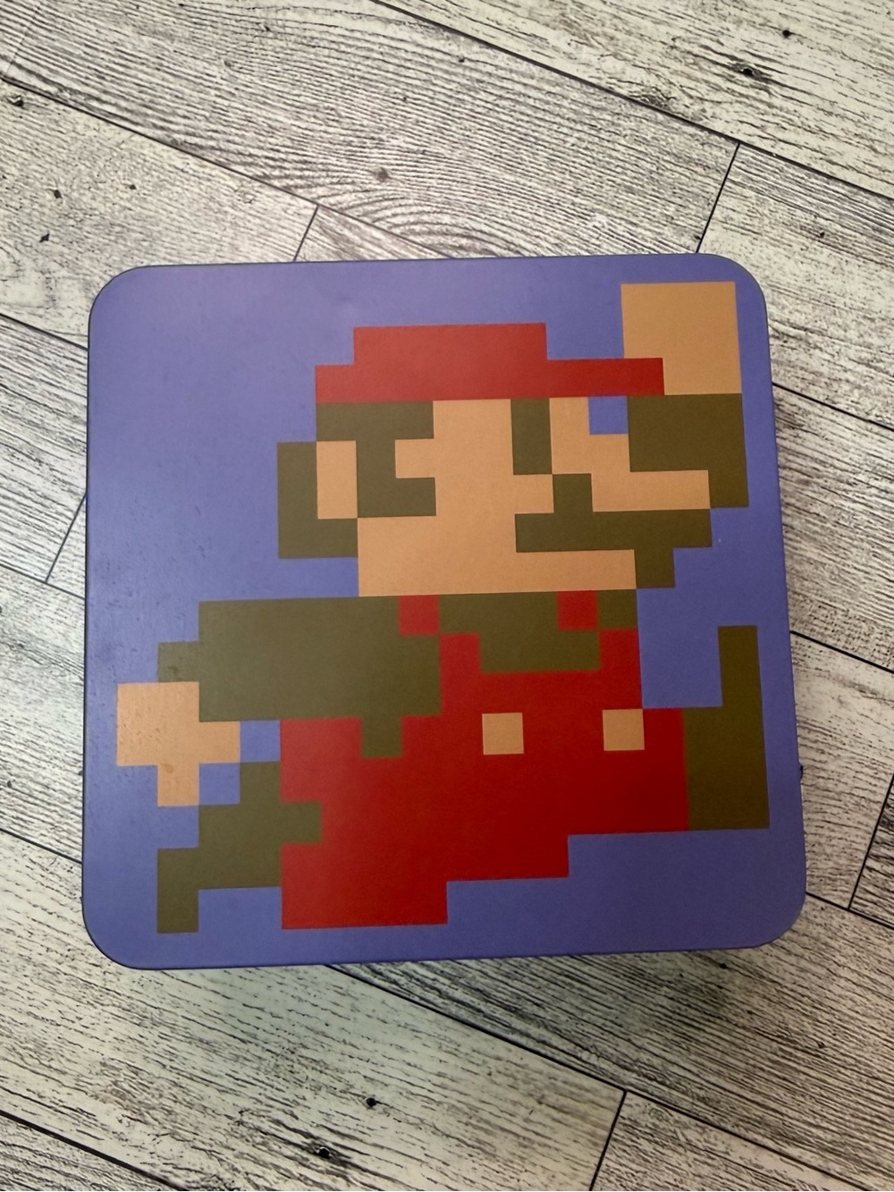 Nintendo Super Mario Bros. Retro Pixel 250-Piece Jigsaw Puzzle Collectible Tin